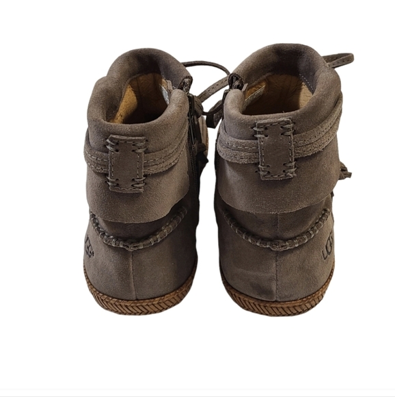 EUC UGG Reid Moc Zippered Bootie Slate Size 5.5 Boho Bohemian Moccasin - Picture 4 of 5